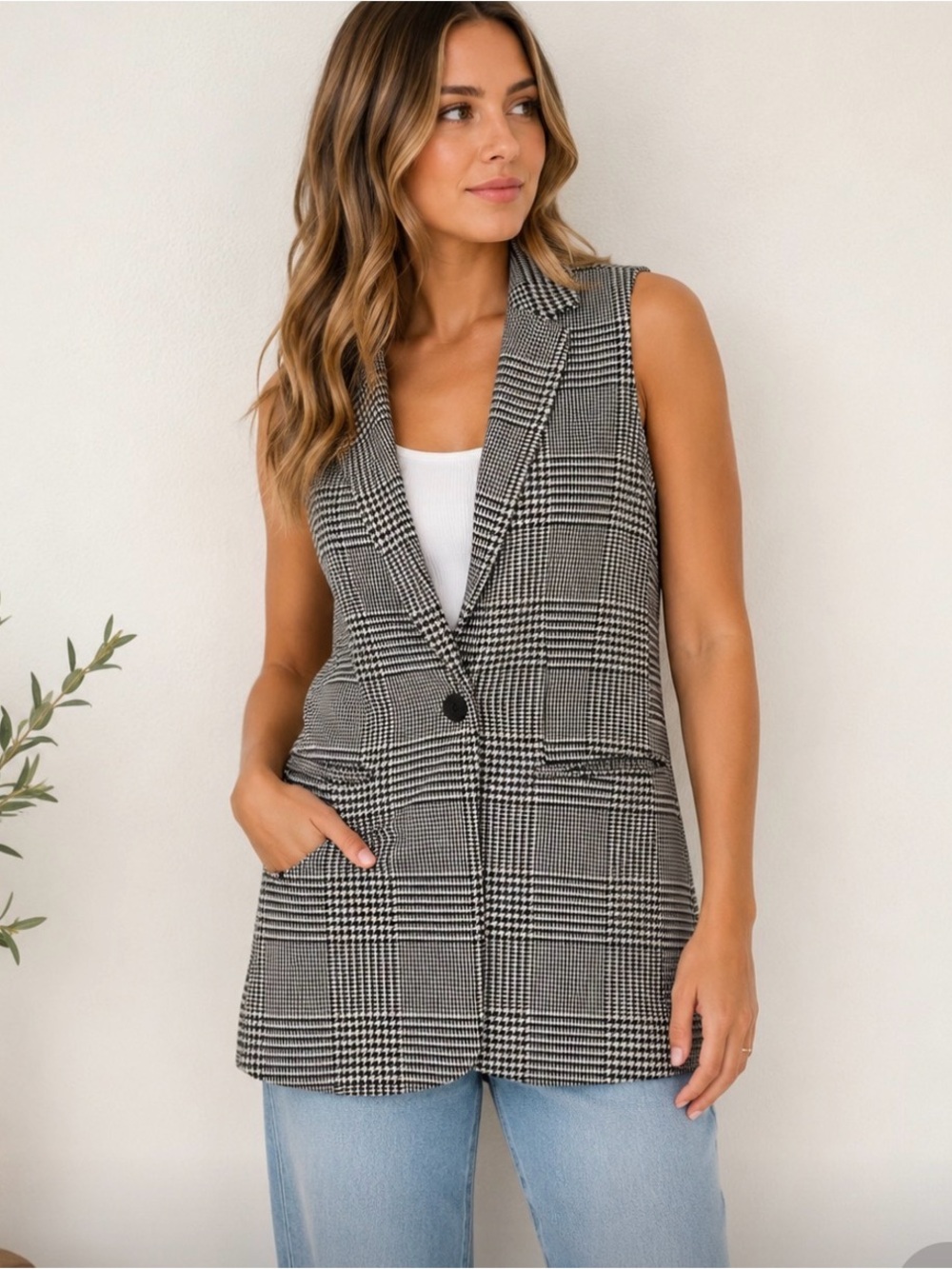 NWOT Rachel Zoe Black & White Plaid Sleeveless Blazer Vest Sz M
